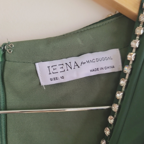 Ieena for Mac Duggal,Satin Puff  Shoulder  Gown,Emerald Green/Rhinestone,Size 10 - Picture 8 of 11